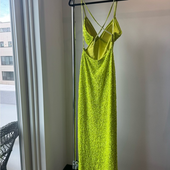 All The Rage SCALA chartreuse sequin gown size 6. - Picture 5 of 6